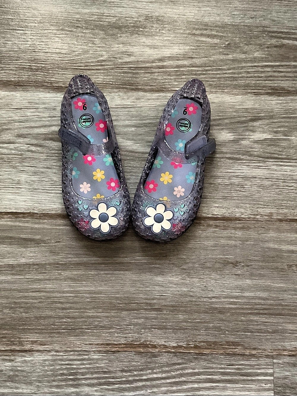Wonder Nation Toddler Girls Mary Jane Jelly Shoes with Flower Applique Purple &